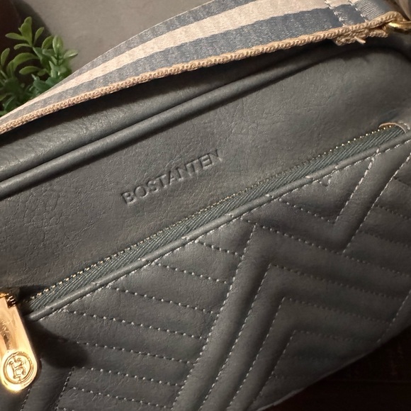 BOSTANTEN Quilted Crossbody Bag - Picture 4 of 7